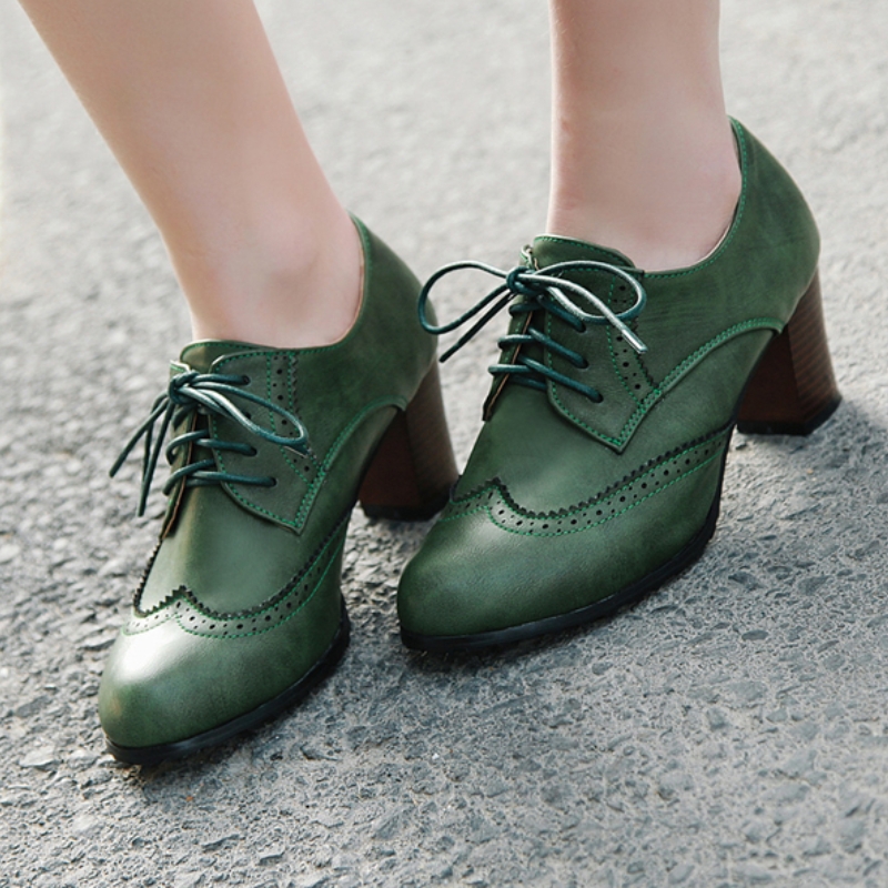 Guipure Lace Panel - Vintage damskie buty na wysokim obcasie